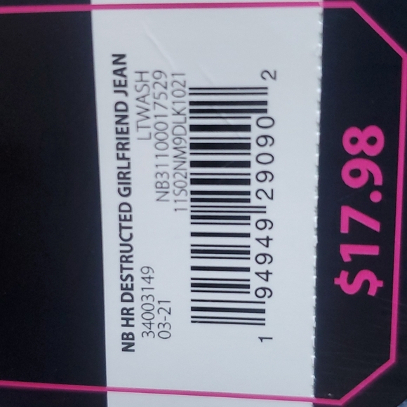 NWT No Boundaries: Super High-rise Girlfriend Jean, light wash - Picture 3 of 5